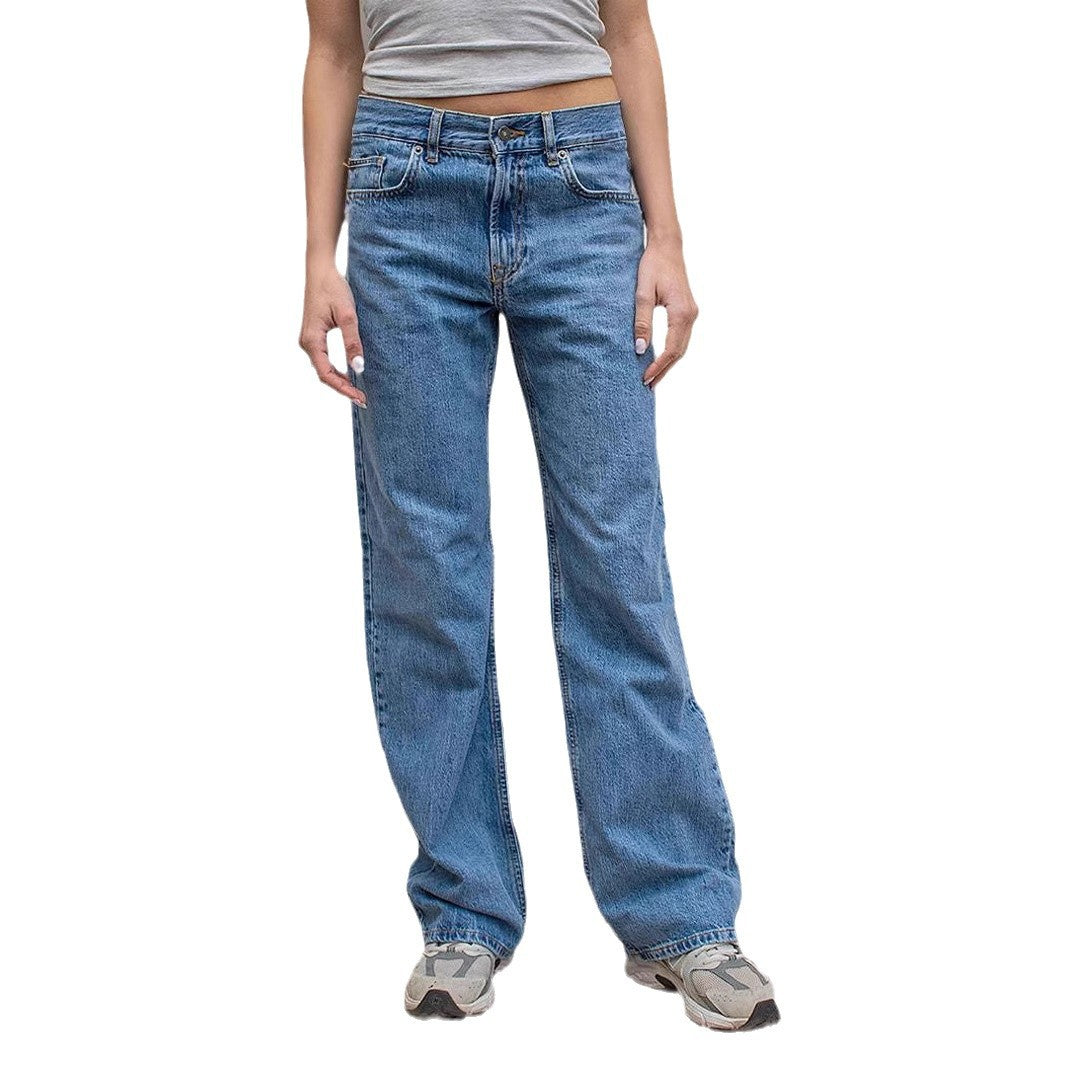 Damern vida jeans med avslappnad passform och fransad fåll Mirla-Eva Jonsson
