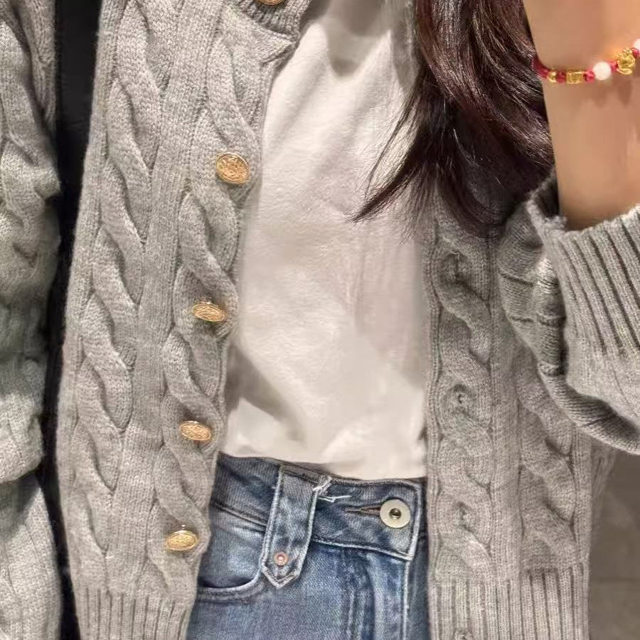 Damerna Cozy Cardigan med Kabelstickad Mönster Mirla-Eva Jonsson