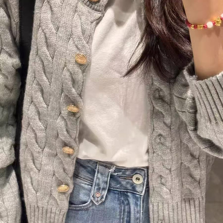 Damerna Cozy Cardigan med Kabelstickad Mönster Mirla-Eva Jonsson