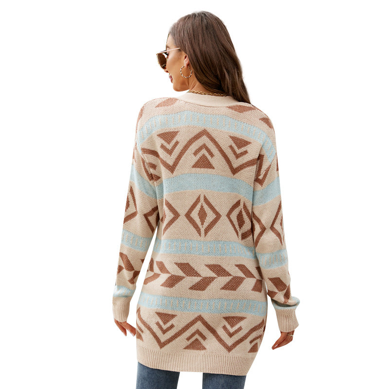 Damerna trendiga stickad cardigan med geometriskt mönster Mirla-Eva Jonsson