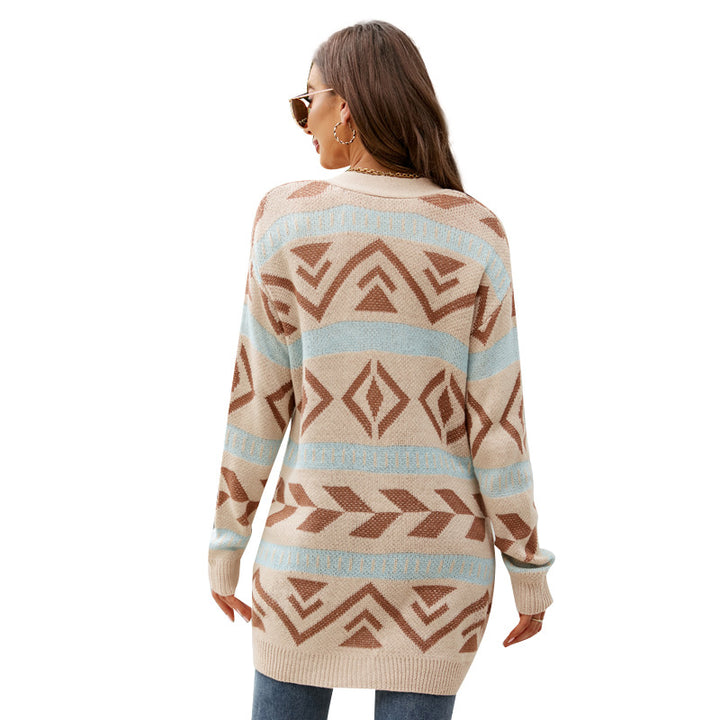 Damerna trendiga stickad cardigan med geometriskt mönster Mirla-Eva Jonsson
