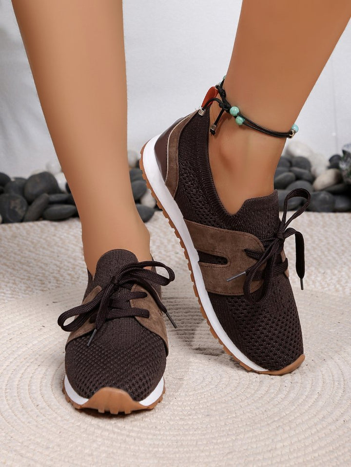 Damernas Andningsaktiva Sport Sneakers med Flexibel Gummisnodd och Rutsksäker Sula Mirla-Eva Jonsson