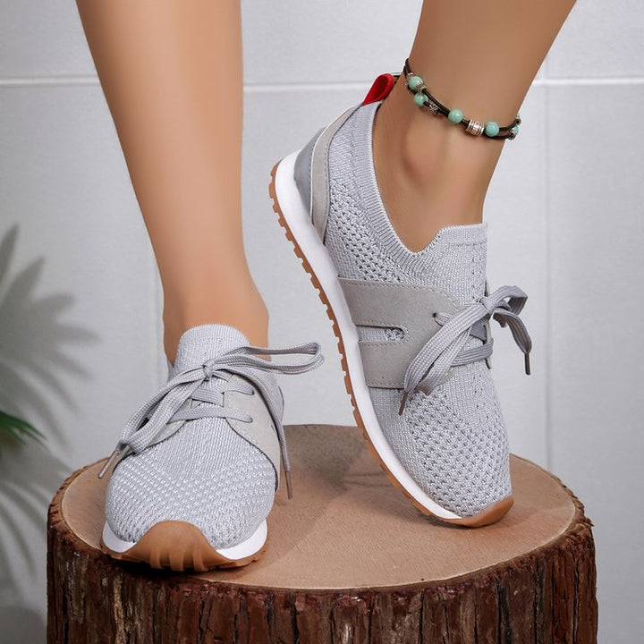 Damernas Andningsaktiva Sport Sneakers med Flexibel Gummisnodd och Rutsksäker Sula Mirla-Eva Jonsson