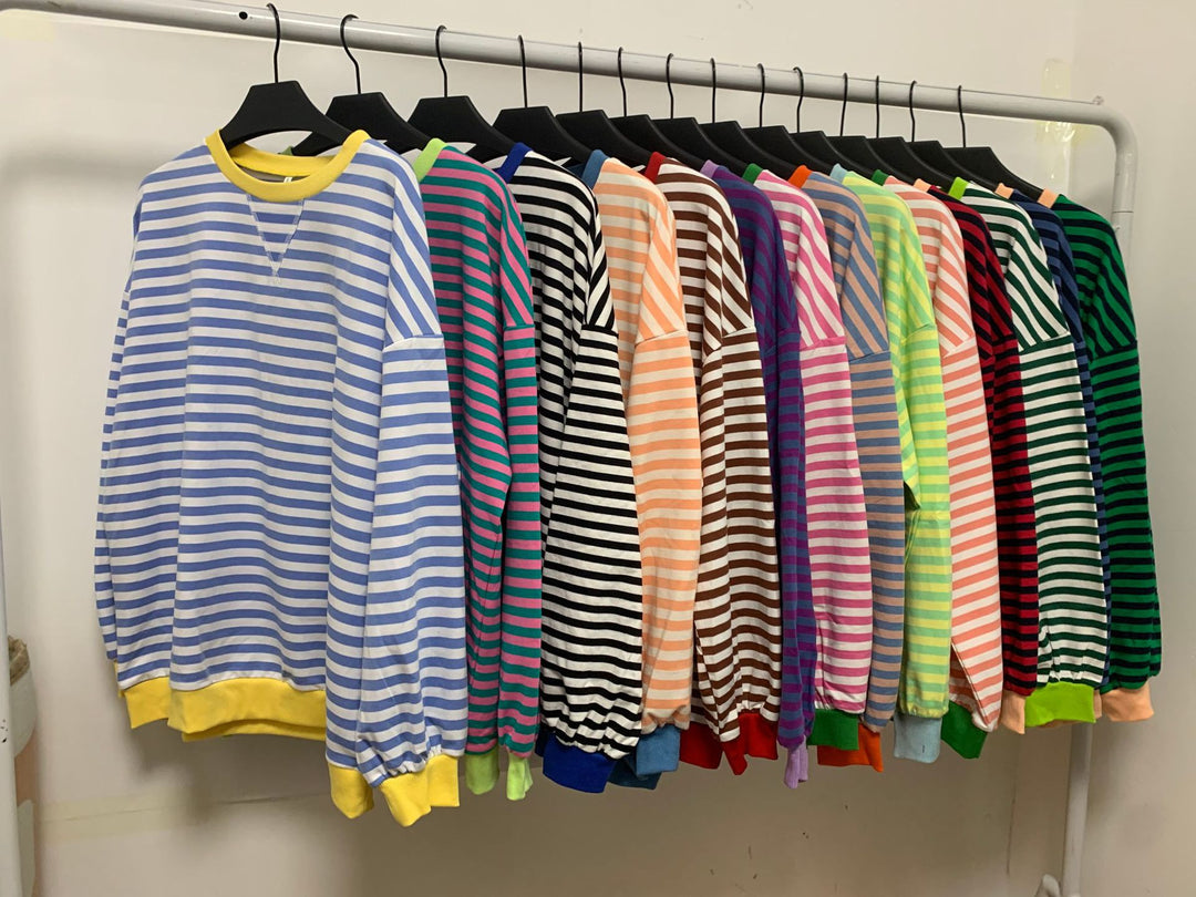 Damernas Avslappnad Sweatshirt med färgglada ränder och vid skärning Eva Jonsson-Eva Jonsson