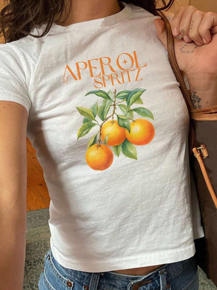 Damernas Crop-T-shirt med kreativ Cocktail-design Mirla-Eva Jonsson