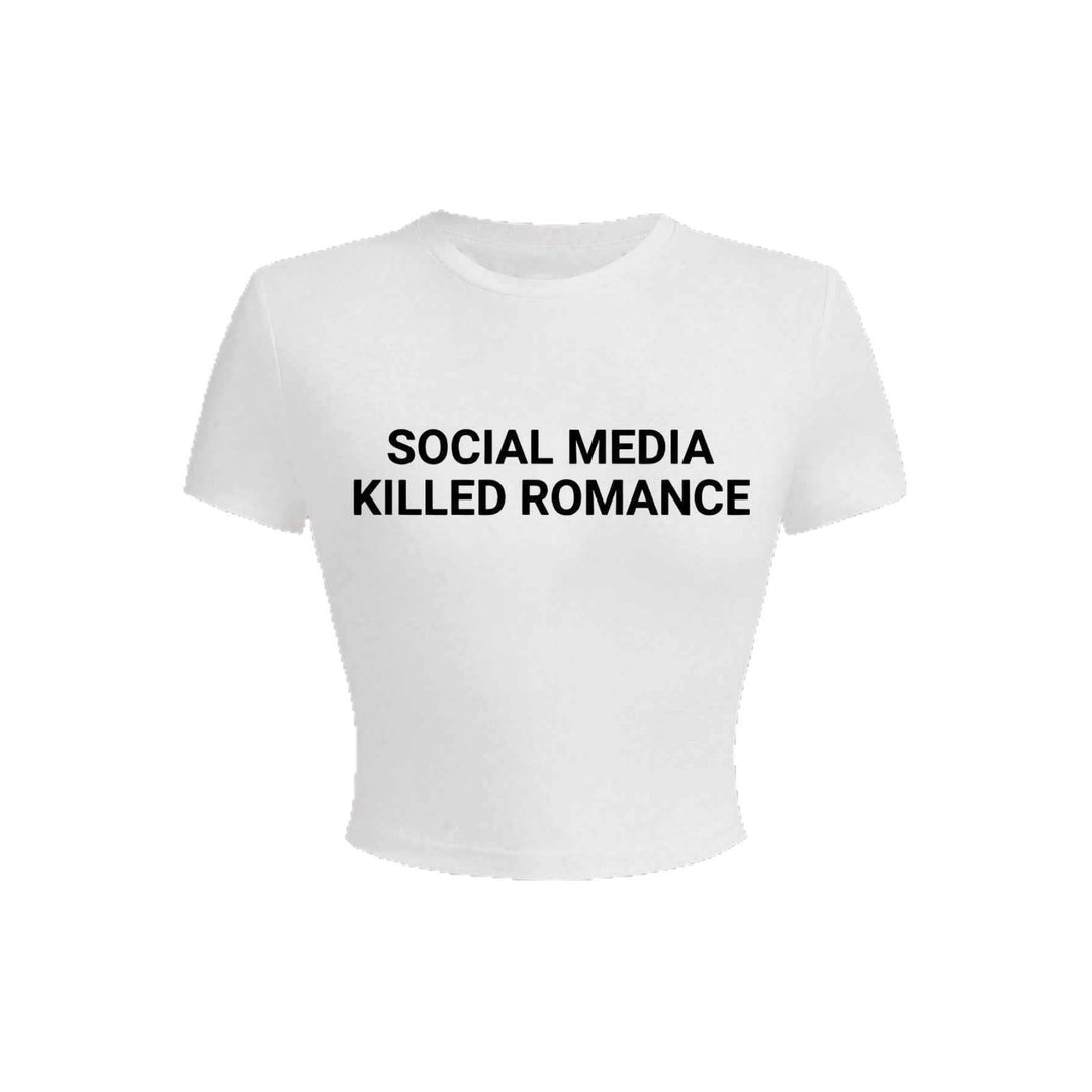 Damernas Crop-T-shirt med kreativt statementtryck och figuråtsittande snitt Mirla-Eva Jonsson