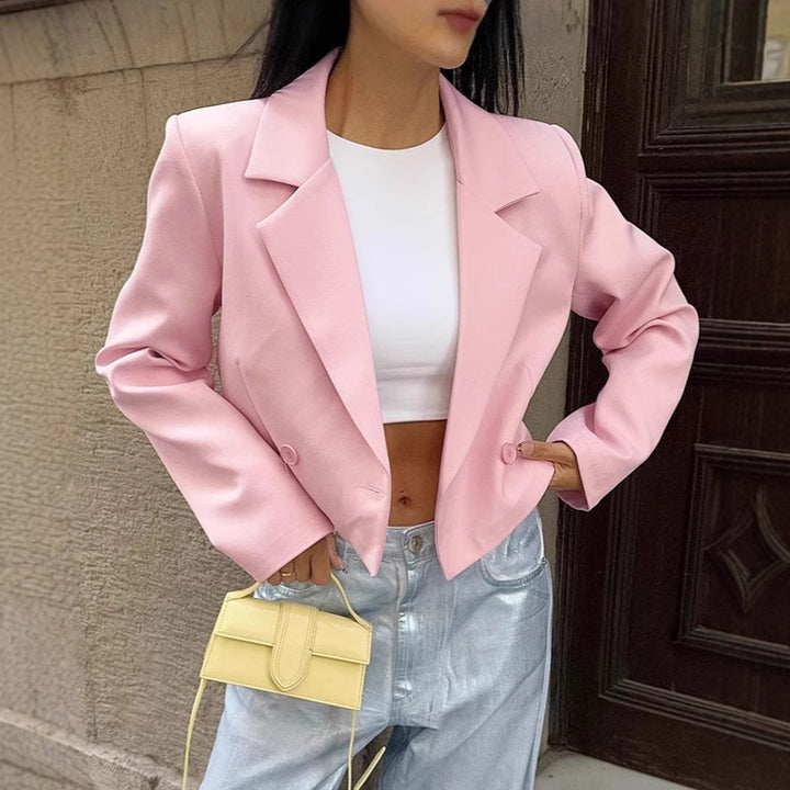 Damernas Croppad Blazerjacka med oversized ärmar och detaljknappar Mirla-Eva Jonsson