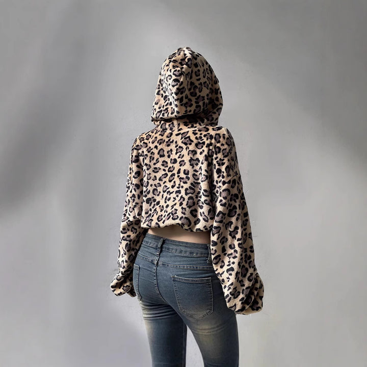 Damernas Cropped Hoodie med Leo-mönster Mirla-Eva Jonsson