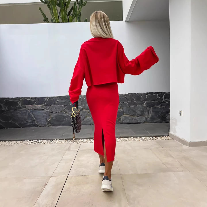 Damernas Cropped Sweatshirt och Midi Kjol Set Mirla-Eva Jonsson