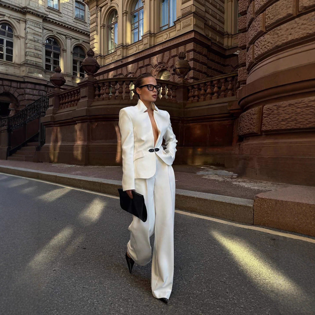 Damernas Elegant Blazer med modern passform och unika detaljer Mirla-Eva Jonsson