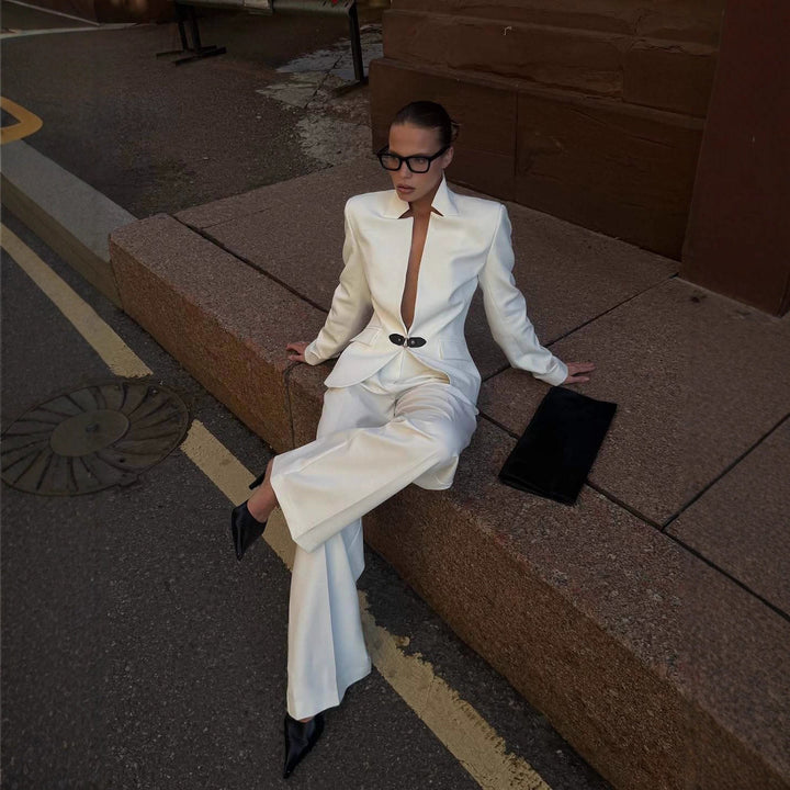 Damernas Elegant Blazer med modern passform och unika detaljer Mirla-Eva Jonsson