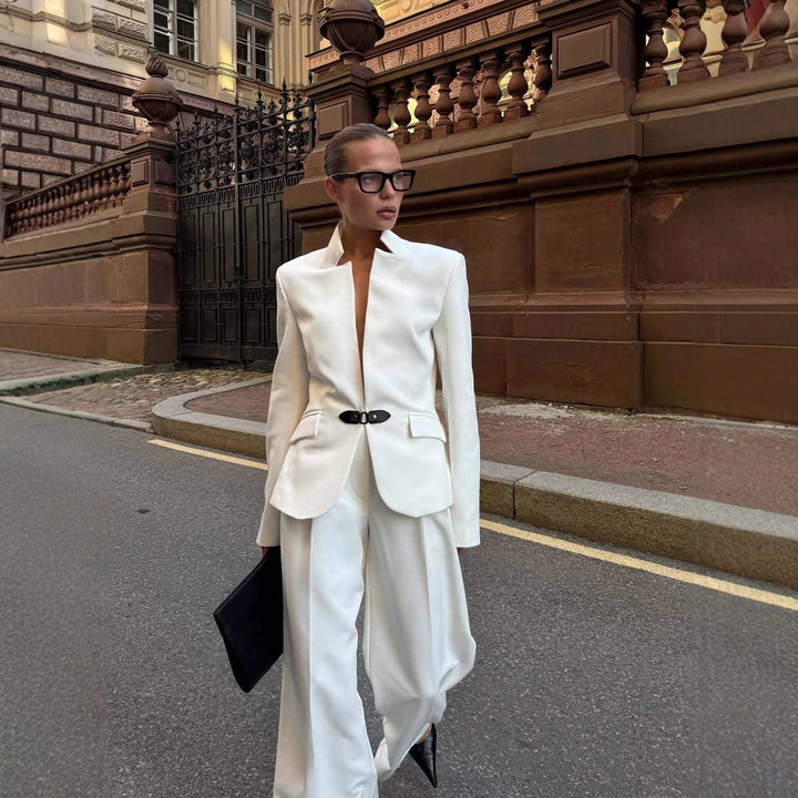 Damernas Elegant Blazer med modern passform och unika detaljer Mirla-Eva Jonsson