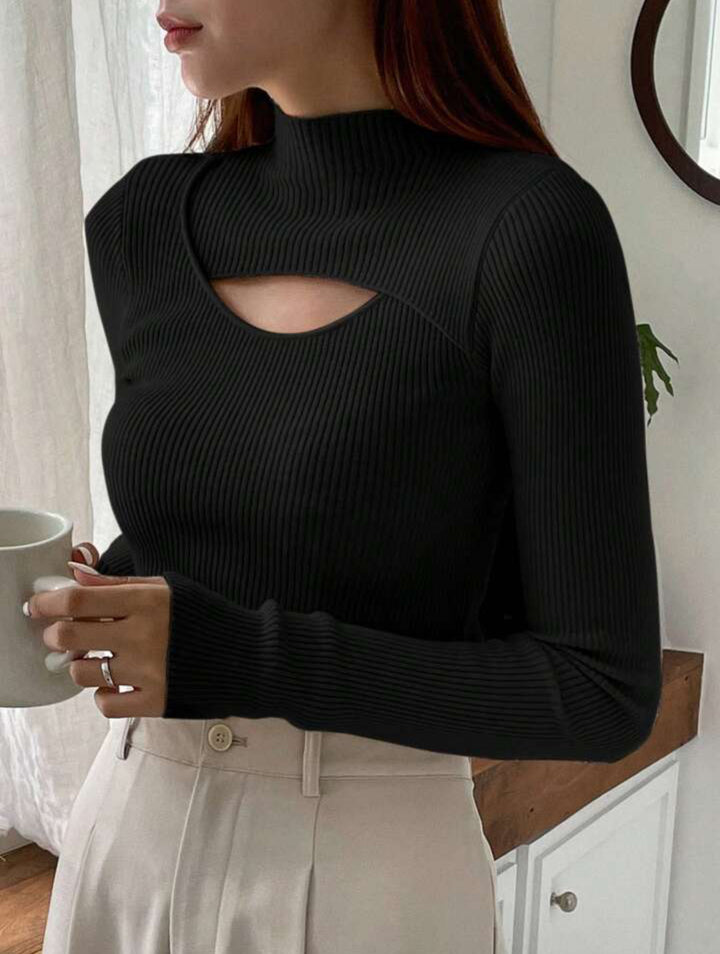 Damernas Elegant Långärmad Topp med Snygg U-ringning Mirla-Eva Jonsson