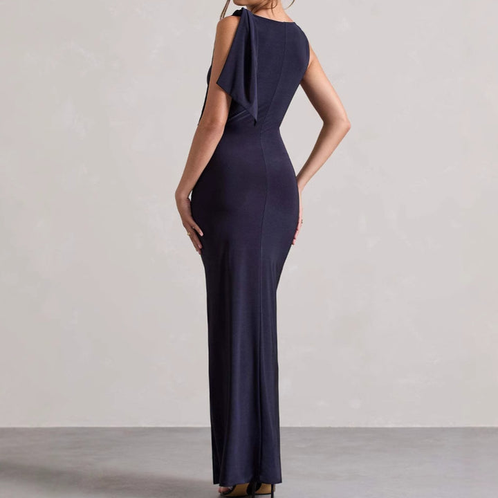 Damernas Elegant Maxiklänning med asymmetrisk axelrem och figurnära snitt Mirla-Eva Jonsson