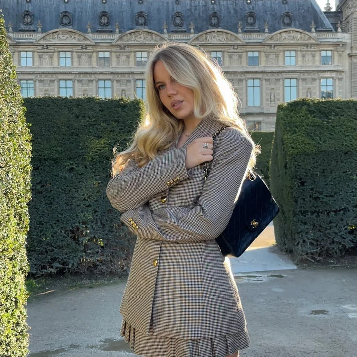 Damernas Elegant Rutigt Blazer med Matchande Kjol Mirla-Eva Jonsson