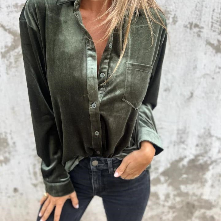 Damernas Elegant Satinblus med klassisk krage och bröstficka Mirla-Eva Jonsson