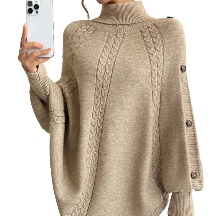 Damernas Elegant Strickponcho med Rullekrage och Flätmönster Mirla-Eva Jonsson