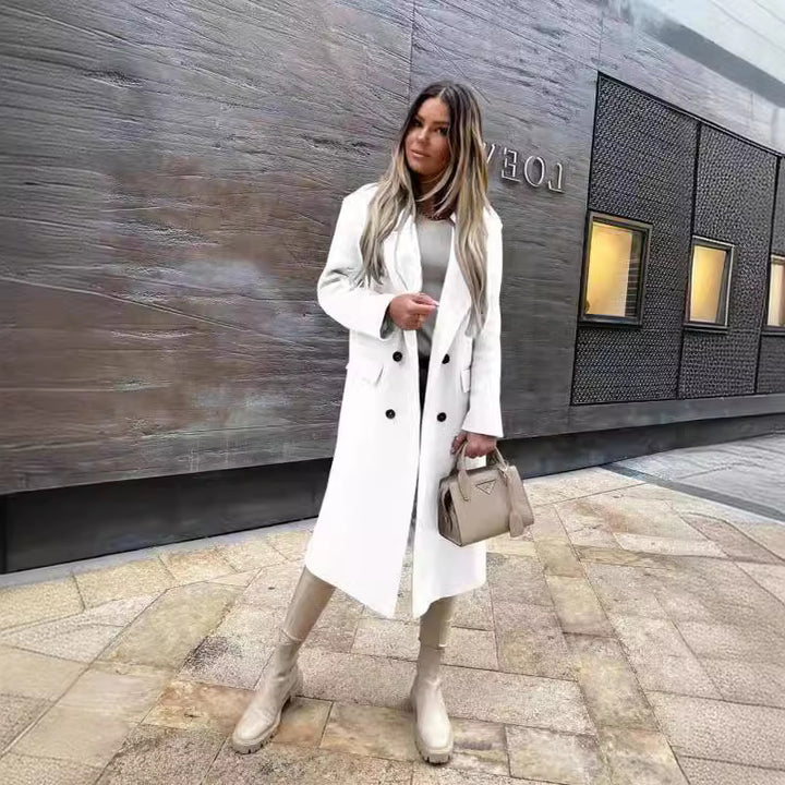 Damernas Elegant och Tidlös Ullkappa med Dubbelknäppning Mirla-Eva Jonsson
