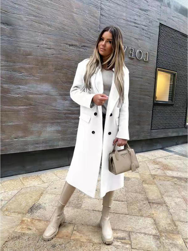 Damernas Elegant och Tidlös Ullkappa med Dubbelknäppning Mirla-Eva Jonsson