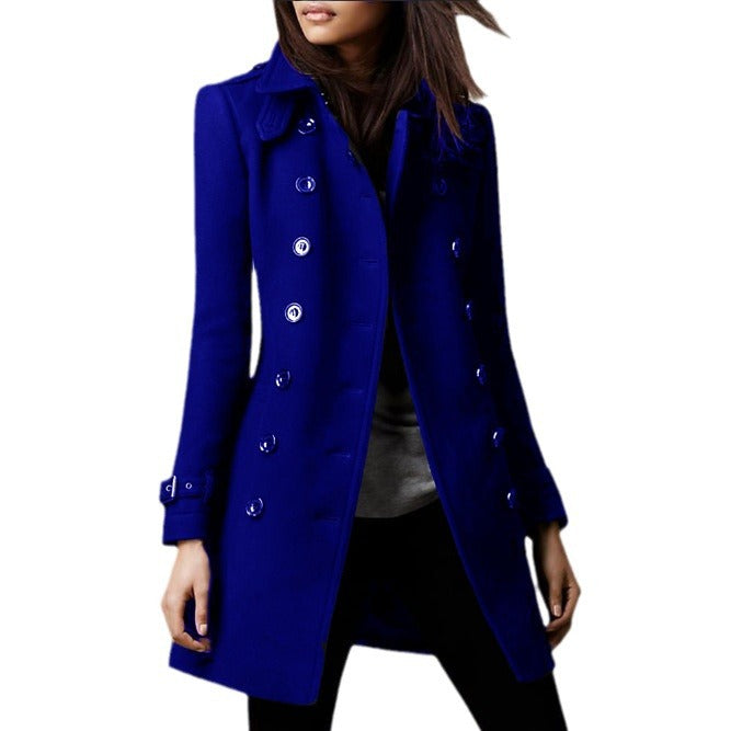 Damernas Elegant och moderiktig trenchcoat med dubbel knappslå och praktisk reverskrage Eva Jonsson-Eva Jonsson