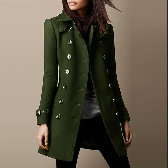 Damernas Elegant och moderiktig trenchcoat med dubbel knappslå och praktisk reverskrage Eva Jonsson-Eva Jonsson