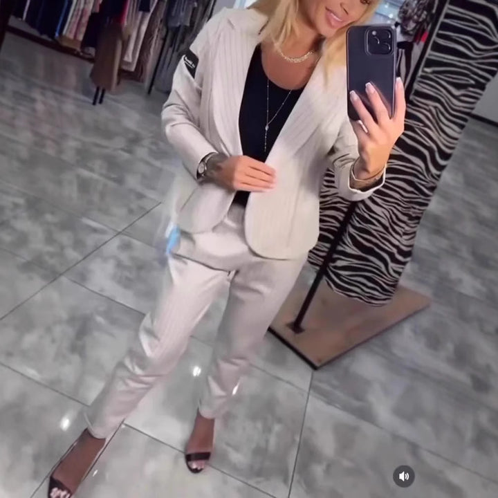 Damernas Eleganta Blazer-byxdress med fina ränder Mirla-Eva Jonsson