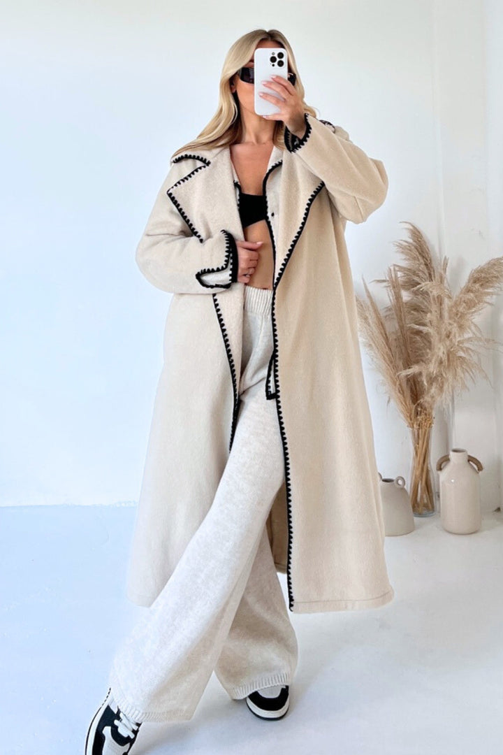 Damernas Eleganta Boucle-Kappa Eva Jonsson-Eva Jonsson