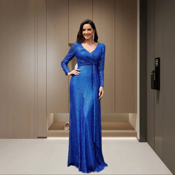 Damernas Eleganta Paljett Aftonklänning med Vickningslook och Långa Ärmar Mirla-Eva Jonsson