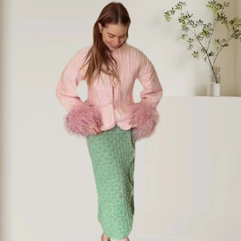 Damernas Eleganta Stickad Jacka med voluminösa Ärmar och fint Mönster Mirla-Eva Jonsson
