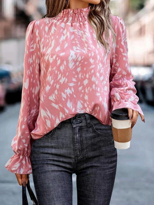 Damernas Fashionable Blus med Volangkant och Djurtryck Eva Jonsson-Eva Jonsson