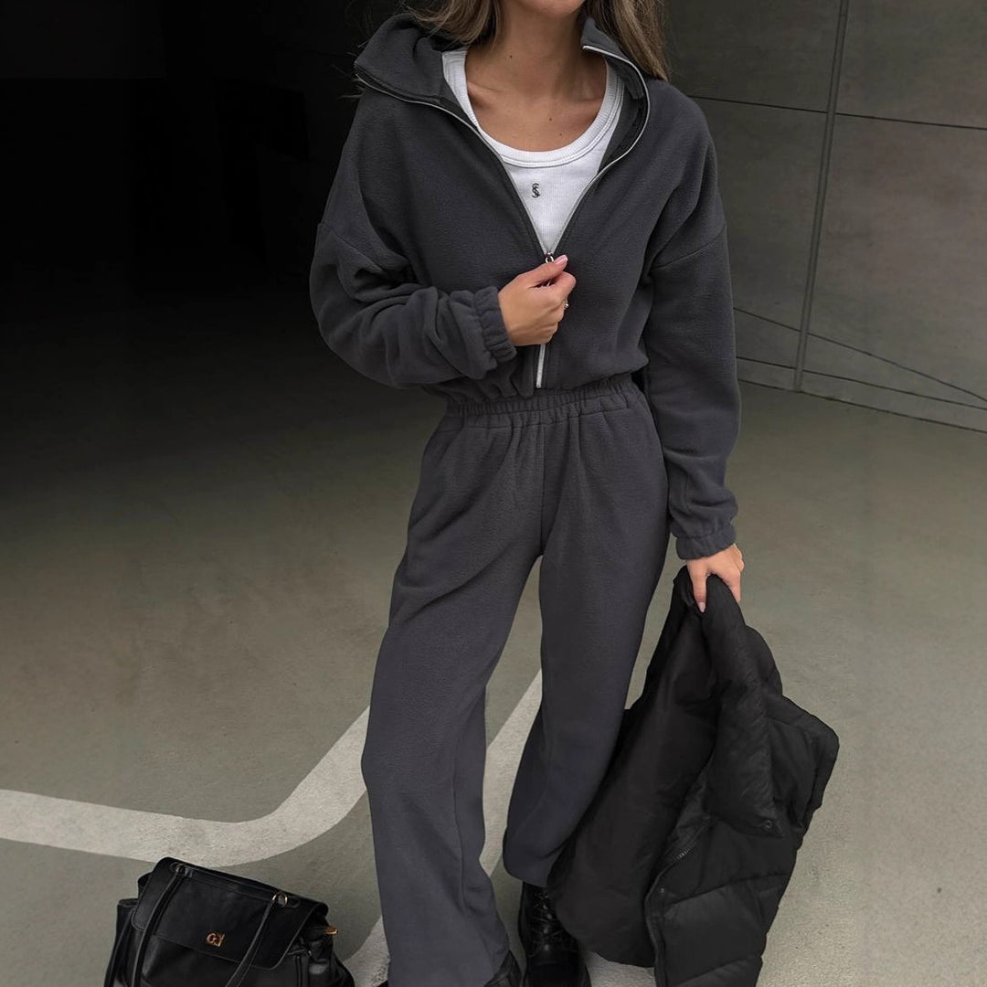Damernas Fleeceloungewear-set med hög krage och praktiska fickor Mirla-Eva Jonsson