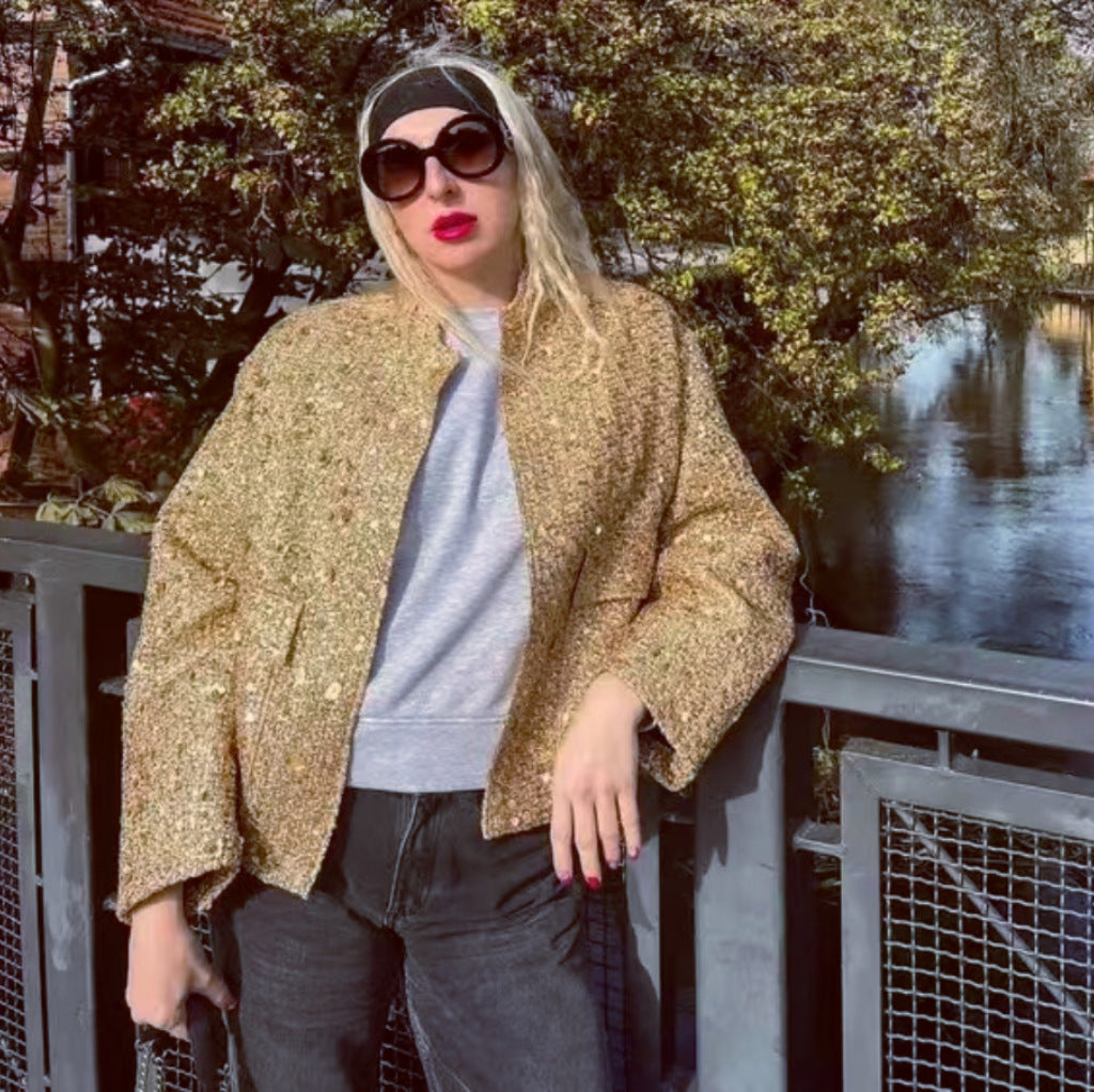 Damernas Glamourösa Paljettjacka med kort skärning och eleganta detaljer Eva Jonsson-Eva Jonsson