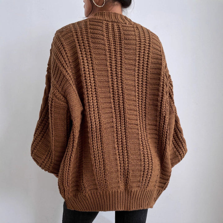 Damernas Grovstickad Cardigan med Vida Ärmar och Knappdetaljer Mirla-Eva Jonsson