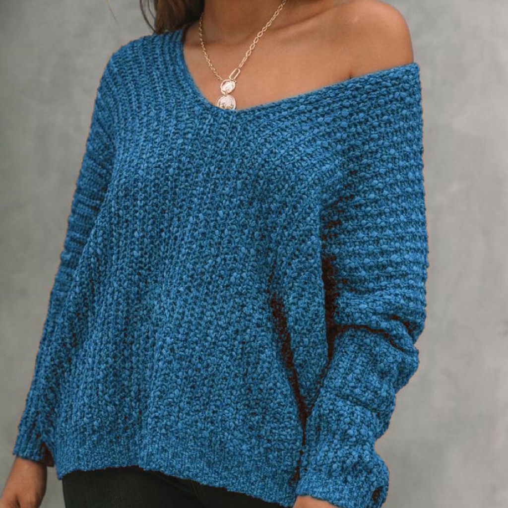Damernas Lätt oversized stickad tröja med vid V-hals och off-shoulder stil Eva Jonsson-Eva Jonsson