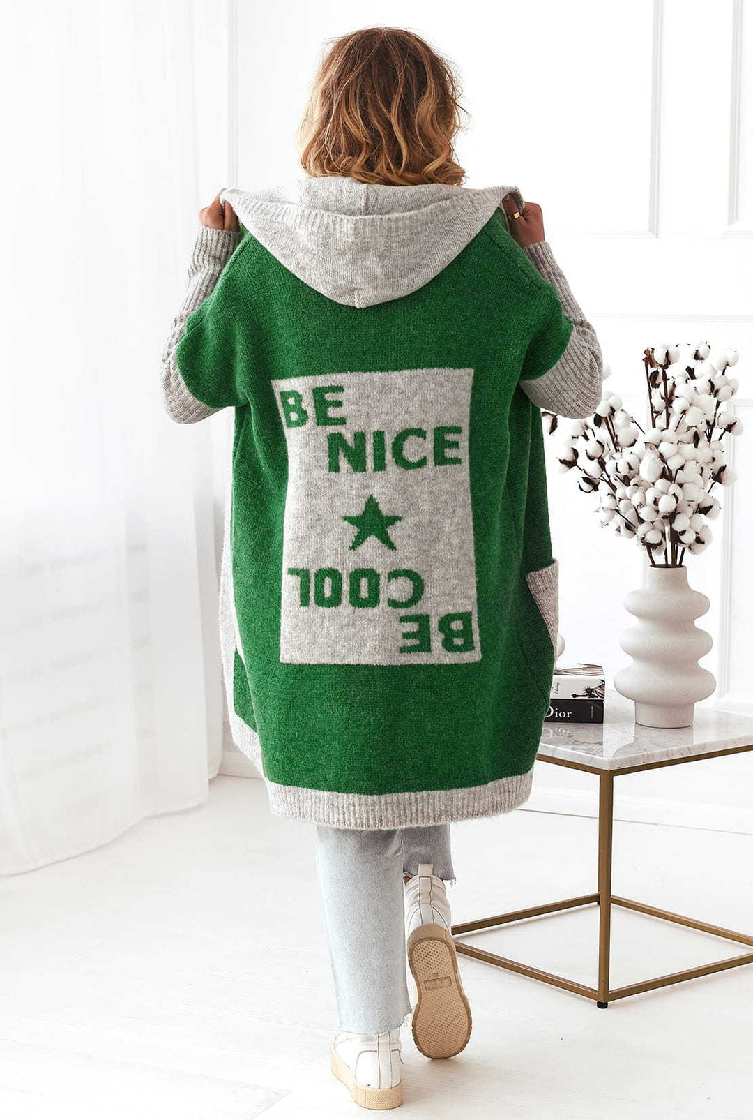 Damernas Lätt stickad kappa med huva och stora fickor Eva Jonsson-Eva Jonsson