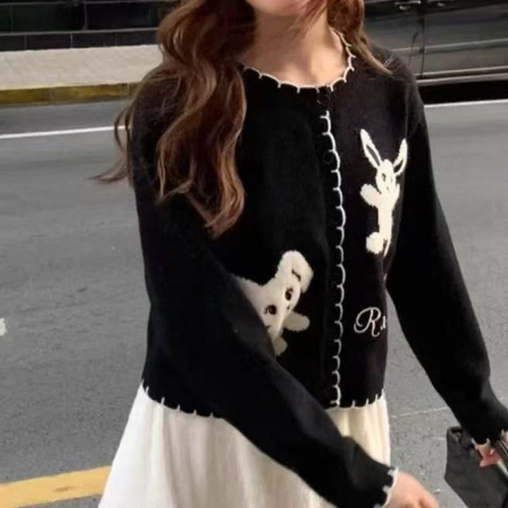 Damernas Lekfull Cardigan med Djurmotiv och Knapppdetaljer Eva Jonsson-Eva Jonsson