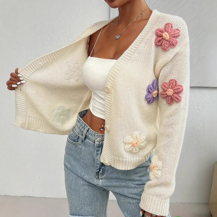 Damernas Lekfull stickad cardigan med handcrochetade blommöster Eva Jonsson-Eva Jonsson