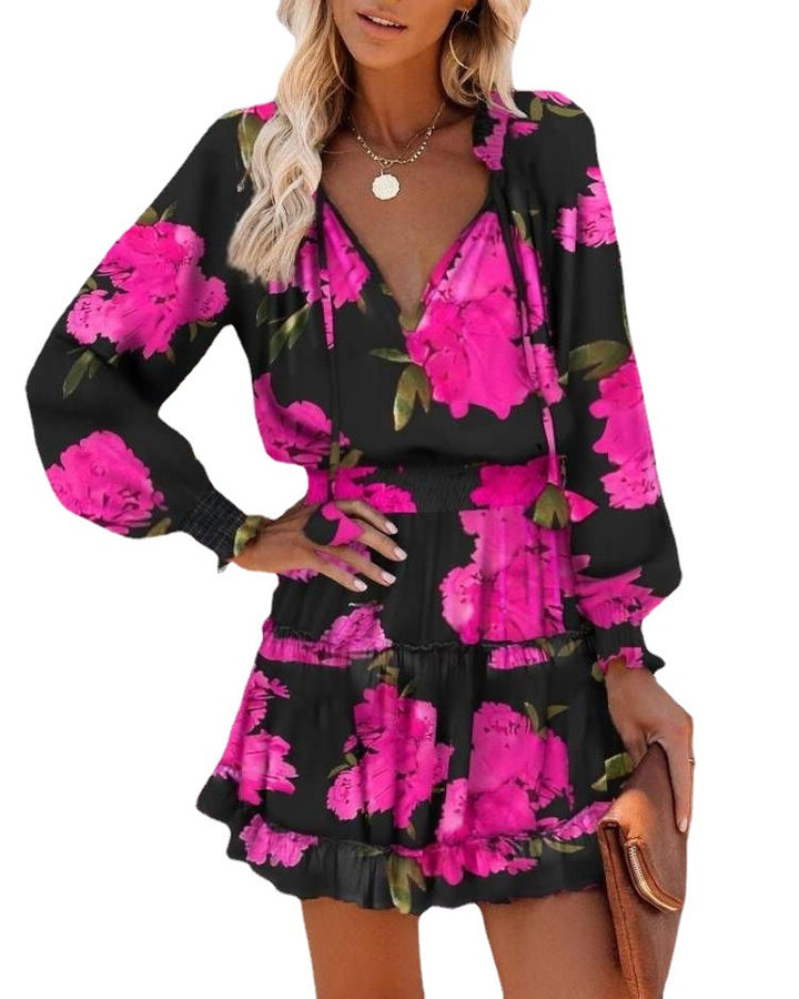 Damernas Leksamt Miniklänning med färgglad mönster och volangdetaljer Eva Jonsson-Eva Jonsson