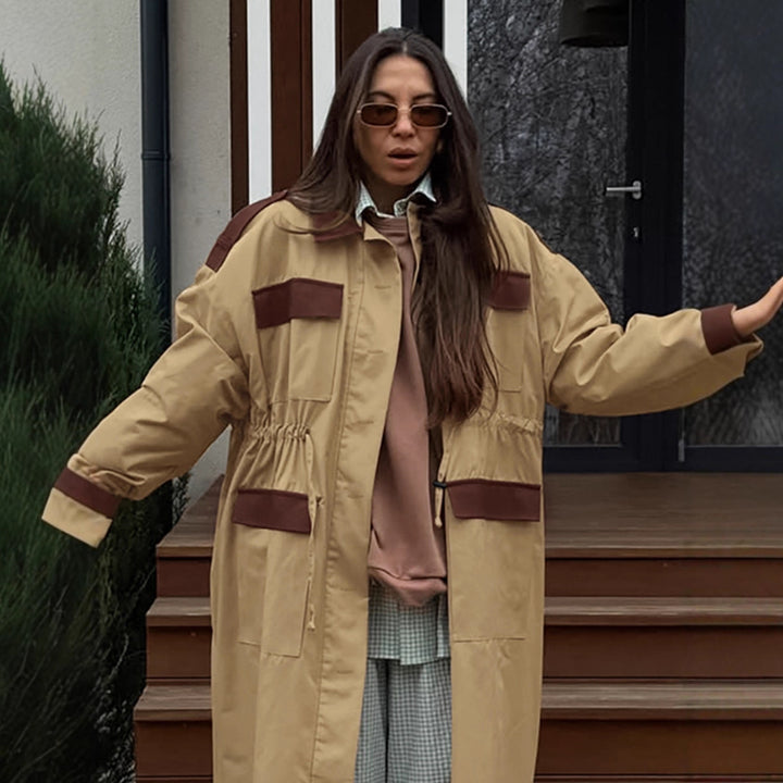 Damernas Longline Utility-jacka med praktiska fickor och justerbar midjerem Eva Jonsson-Eva Jonsson