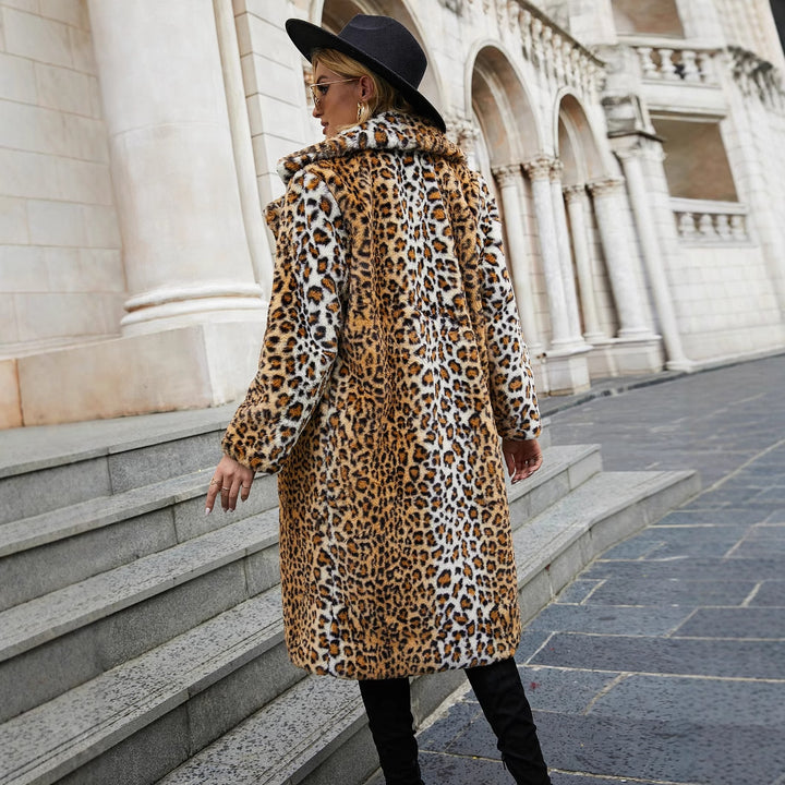 Damernas Lyxig Konstpälsjacka med Leoparddesign Mirla-Eva Jonsson