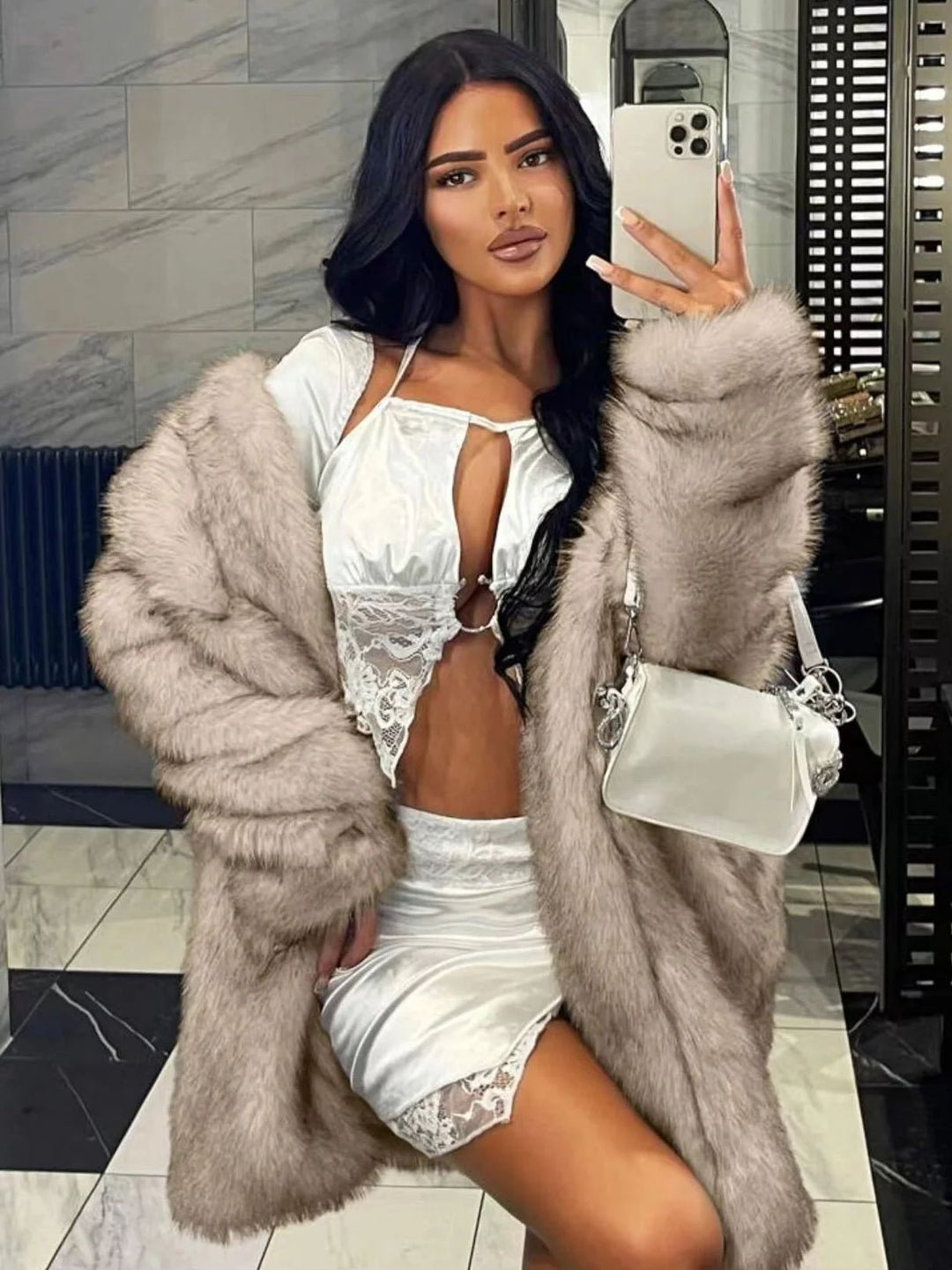 Damernas Lyxig Konstpälsjacka med Öppna Ärmar Eva Jonsson-Eva Jonsson