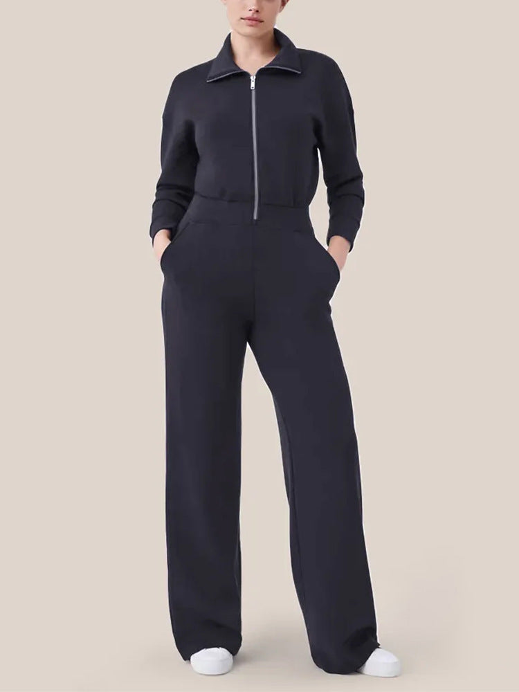 Damernas Lyxig Lounge-Jumpsuit med elegant Ståkrage och praktisk Dragkedja Mirla-Eva Jonsson