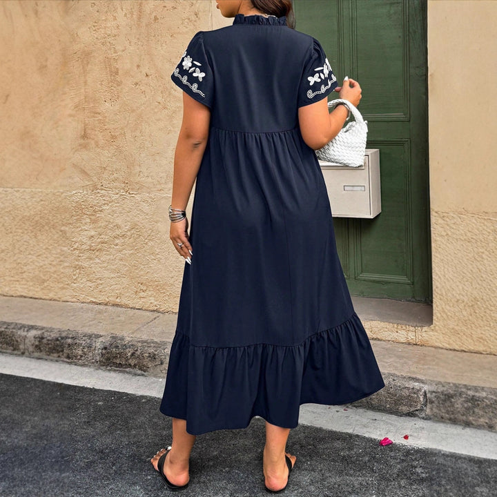 Damernas Maxiklänning med blommönster broderi och voluminös kjol Eva Jonsson-Eva Jonsson