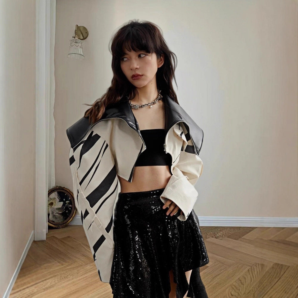 Damernas Mode Cropped Jacka med geometrisk design och konstläderdetaljer Mirla-Eva Jonsson