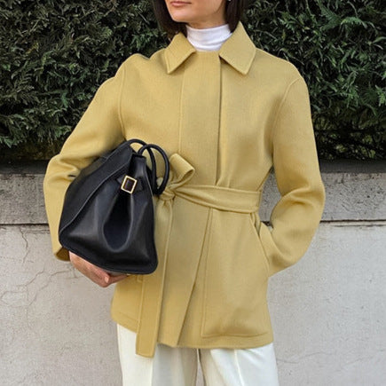 Damernas Mode Oversized-jacka med bälte och hög krage Mirla-Eva Jonsson