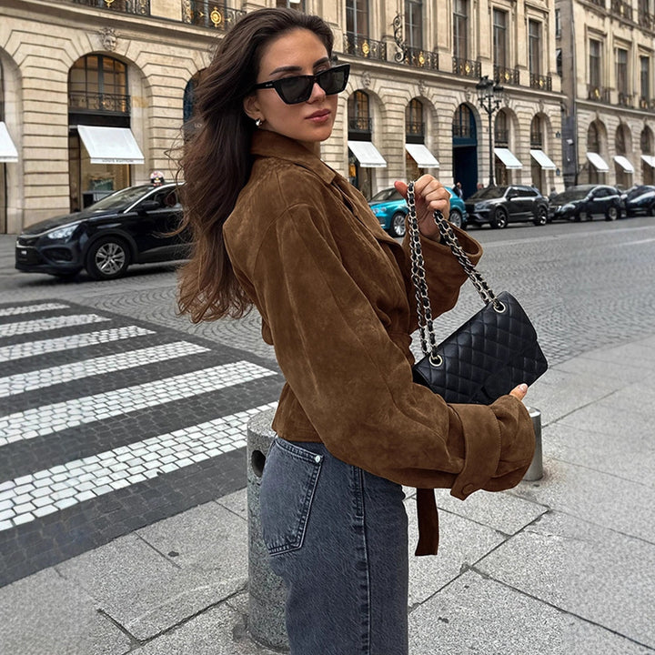 Damernas Mode Wildlederjacka med figursydd bälte Mirla-Eva Jonsson