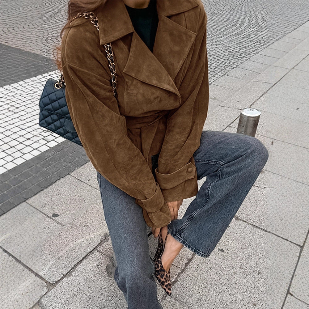 Damernas Mode Wildlederjacka med figursydd bälte Mirla-Eva Jonsson