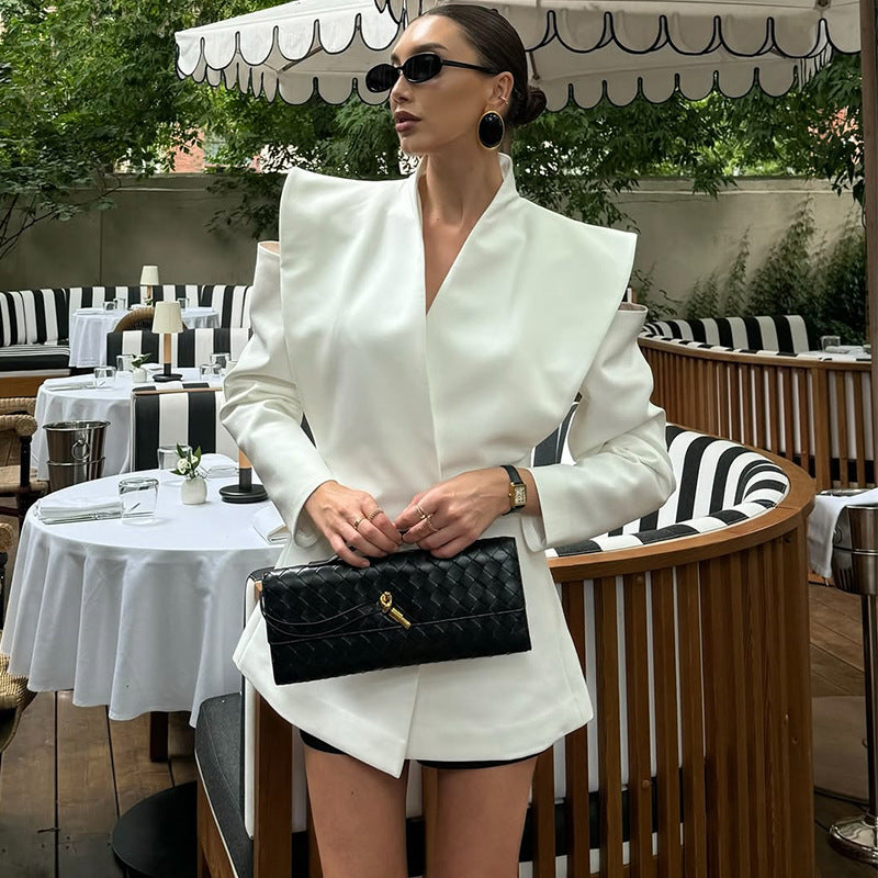 Damernas Moderiktig Oversize-Blazer med Axelvaddar Mirla-Eva Jonsson
