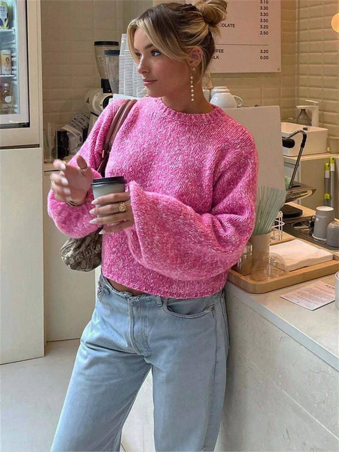 Damernas Moderiktig stickad tröja med vida ärmar Mirla-Eva Jonsson