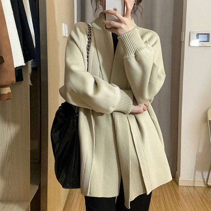 Damernas Moderiktigt Oversized Cardigan med Strukturerad Krage Mirla-Eva Jonsson